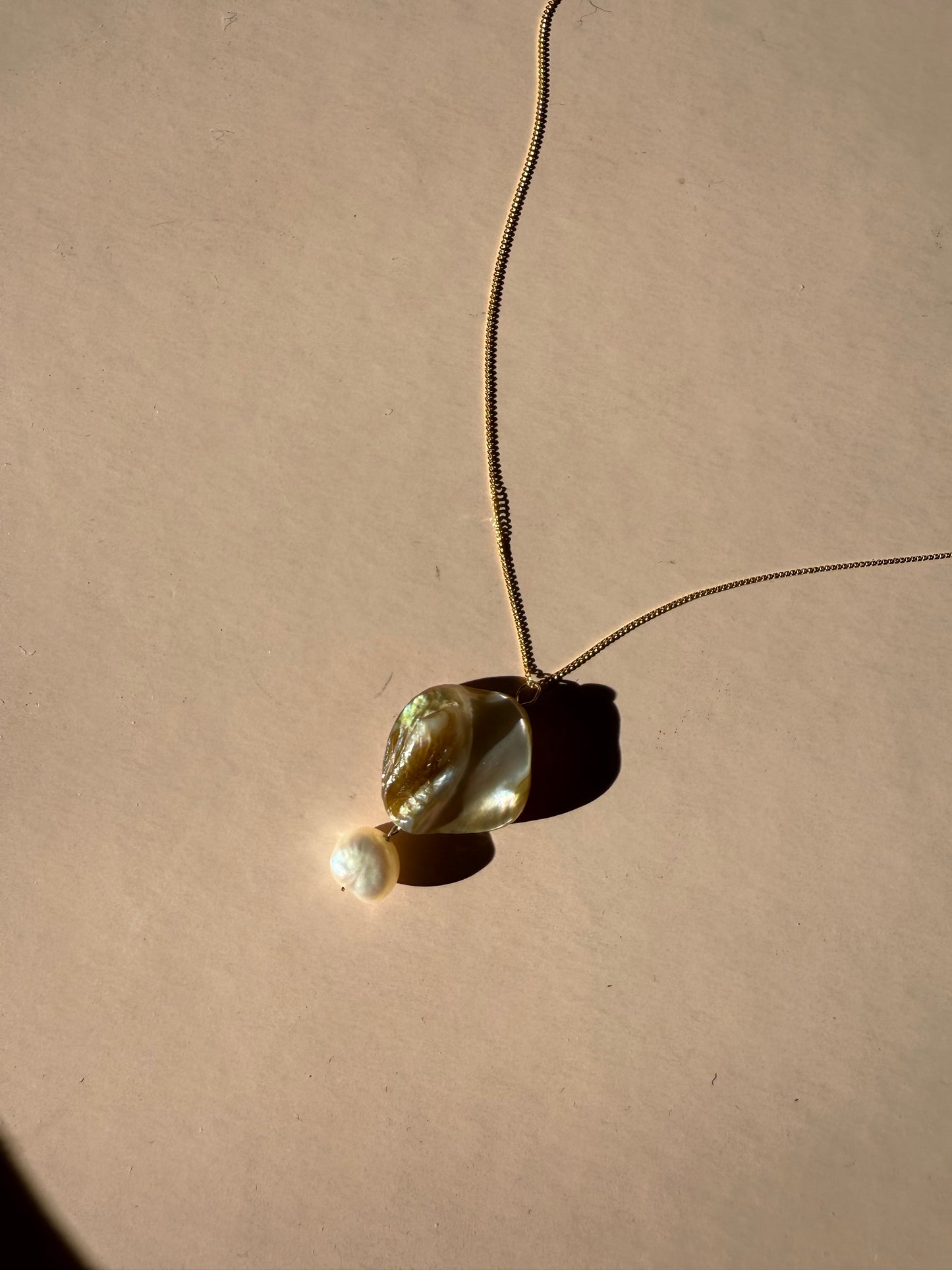 9ct Mother of Pearl Necklace