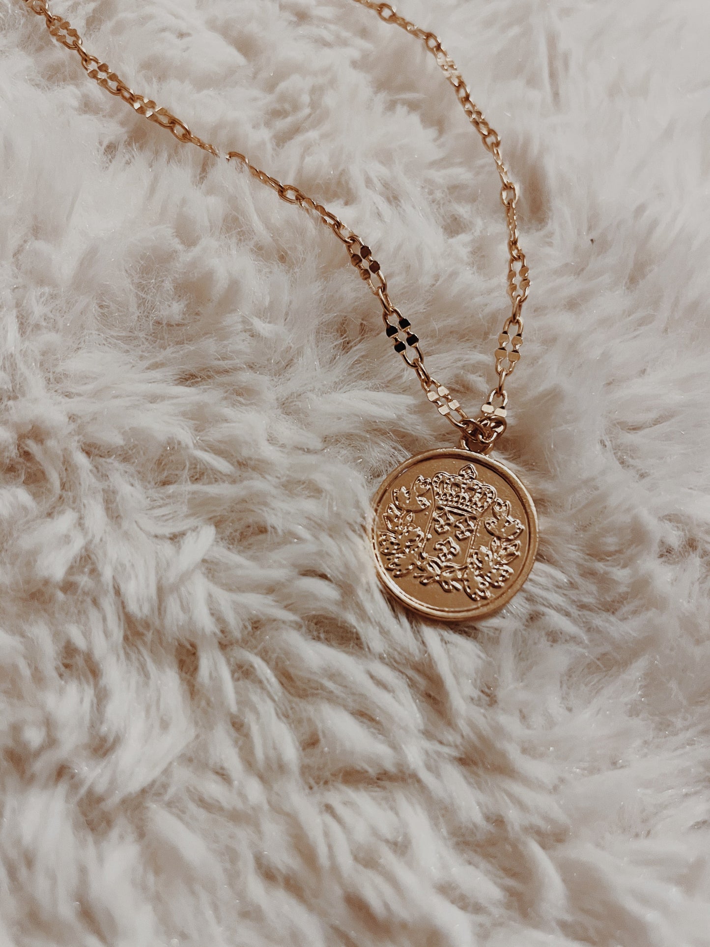 Queen Lizzie Necklace